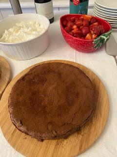 PASTEL DE CHOCOLATE  FÁCIL