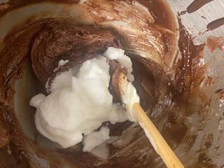 PASTEL DE CHOCOLATE  FÁCIL