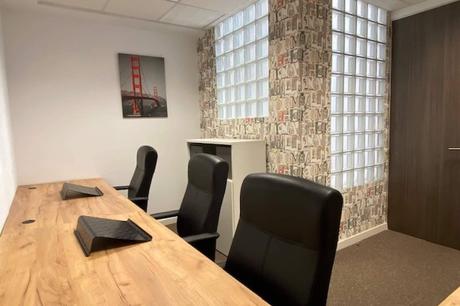 Disponibilidad de despachos individuales y hasta 4-5 puestos de trabajo en Comfort Business Barcelona Disponibilidad de despachos individuales y hasta 4-5 puestos de trabajo en Comfort Business Barcelona