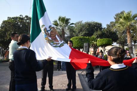 Con orgullo y gran entusiasmo estudiantil, Soledad conmemora el 115 aniversario de la Revolución Mexicana
