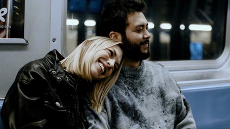 Mousix captura la magia del amor inesperado en ‘Moments’