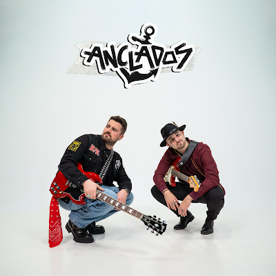 ANCLADOS: 'ANCLADOS' ANCLADOS: 'ANCLADOS'