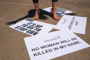 La violencia machista en el ámbito familiar, foco de la obra ‘Ecos en el fango’ este domingo en Azuqueca de Henares La violencia machista en el ámbito familiar, foco de la obra ‘Ecos en el fango’ este domingo en Azuqueca de Henares