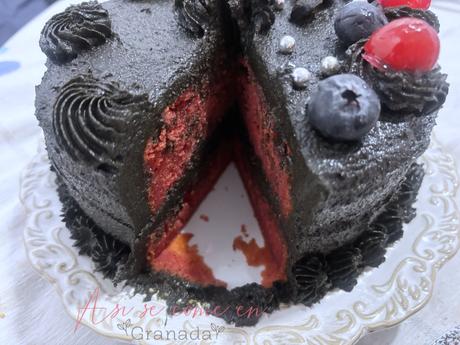 Red and black velvet cake Red and black velvet cake