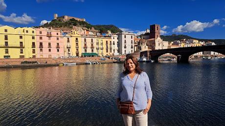 CERDEÑA :  LAS CASAS DE COLORES DE LA BELLA BOSA