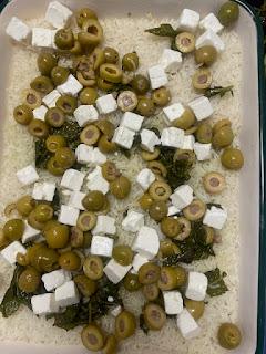 ARROZ AL HORNO CON GRANADA, ACEITUNAS, QUESO