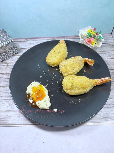 Gambones con bechamel rebozados Gambones con bechamel rebozados