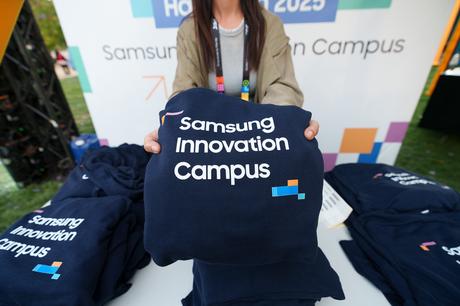 Samsung Innovation Campus Chile 2025 cierra edición récord con una masiva hackathon en ETM Day Samsung Innovation Campus Chile 2025 cierra edición récord con una masiva hackathon en ETM Day