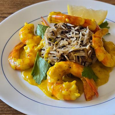 LANGOSTINOS CON SALSA DE CÚRCUMA Y JENGIBRE