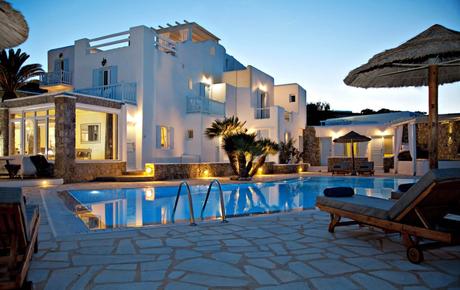 inRoom transforma la atención al huésped gracias a su asistente virtual para alojamientos vía WhatsApp inRoom transforma la atención al huésped gracias a su asistente virtual para alojamientos vía WhatsApp