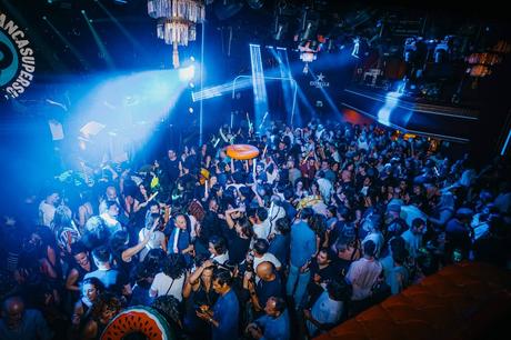 De Instagram a fenómeno nacional; cómo El Tardeo Indie Cool está redefiniendo el ocio musical del sábado De Instagram a fenómeno nacional; cómo El Tardeo Indie Cool está redefiniendo el ocio musical del sábado