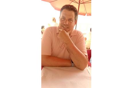 Jesús Pedro Hontoria Caballo, la voz editorial tras Servicios de Escritura JPHC; pasión, palabra y propósito Jesús Pedro Hontoria Caballo, la voz editorial tras Servicios de Escritura JPHC; pasión, palabra y propósito