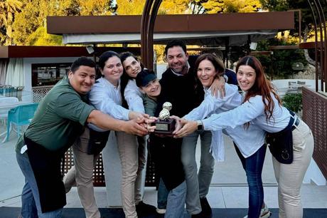 El Rall recibe el reconocimiento Cacau d’Or al mejor almuerzo de la Comunitat Valenciana El Rall recibe el reconocimiento Cacau d’Or al mejor almuerzo de la Comunitat Valenciana