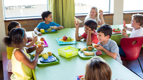 GRUPO MAESTRO refuerza su compromiso con la alimentación saludable en los comedores escolares de Madrid
