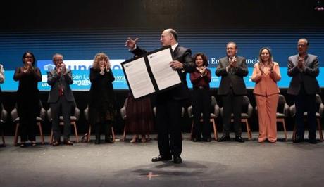 UNESCO entrega a San Luis Capital la distinción como Ciudad Creativa en Literatura UNESCO entrega a San Luis Capital la distinción como Ciudad Creativa en Literatura