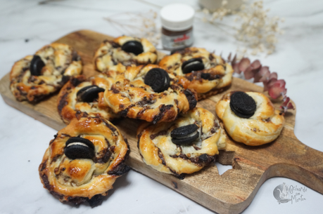 Rollitos de hojaldre con galletas oreo Rollitos de hojaldre con galletas oreo