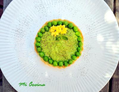 TARTALETA DE CREMA DE CHICHAROS CON HIERBABUENA