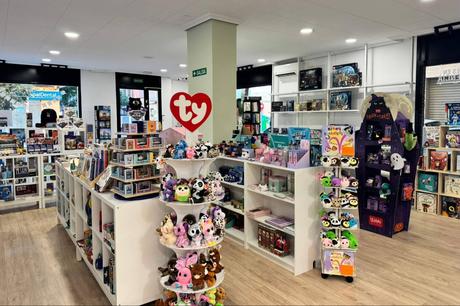 Passarella Store; un año después de la DANA, lucha por volver a la normalidad y recuperar su pulso online Passarella Store; un año después de la DANA, lucha por volver a la normalidad y recuperar su pulso online