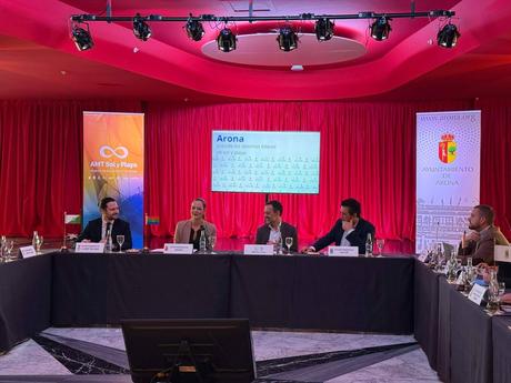 Fátima Lemes asume la presidencia de los municipios turísticos con el reto de avanzar en el desarrollo de destinos inteligentes Fátima Lemes asume la presidencia de los municipios turísticos con el reto de avanzar en el desarrollo de destinos inteligentes