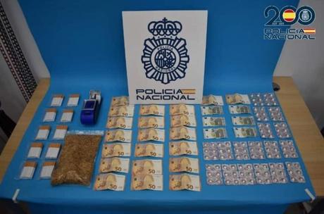 Tres detenidos en Puertollano por vender droga a clientes jóvenes en una vivienda cercana a centros escolares
