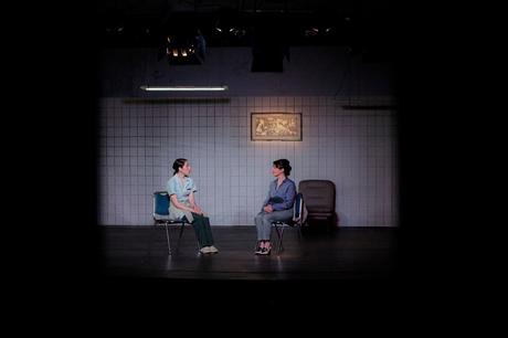 GAM: Una danza teatral transforma el dolor en belleza GAM: Una danza teatral transforma el dolor en belleza