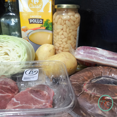 Guiso de Berza con Carrillada de Cerdo y Morcilla