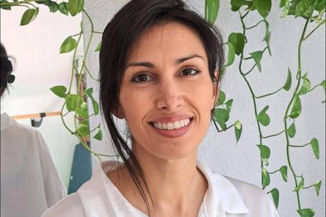 Eli Parreño, la terapeuta integrativa que impulsa mejoras en Parkinson con un enfoque no farmacológico Eli Parreño, la terapeuta integrativa que impulsa mejoras en Parkinson con un enfoque no farmacológico