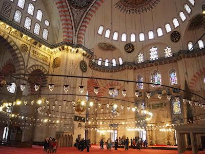 Diario de Estambul día 4: ruta por bazares, mezquitas imperiales y rincones con historia