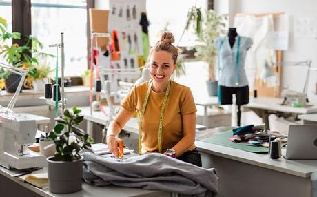 Formación Universitaria lanza su preparación online para obtener el Título Oficial de Técnico Superior en Patronaje y Moda