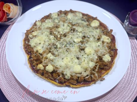 Pizza de boniato sin gluten a la barbacoa