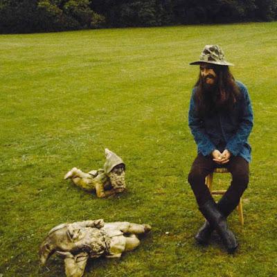 24 años sin George Harrison.