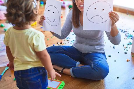 C-LM implementa un programa de educación socioemocional en colaboración con la Fundación ‘Gomaespuma’