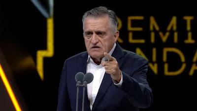 República y monarquía en las Cortes, un extraño híbrido que amenaza con continuar.