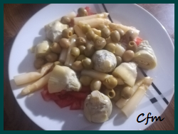 Ensalada de espárragos y alcachofas