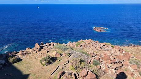 CERDEÑA : LA FORTALEZA DE CASTELSARDO CERDEÑA : LA FORTALEZA DE CASTELSARDO