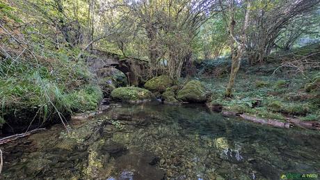 El CAMPIGÜEÑOS desde ORLÉ, Caso Puente sobre el río camino de Melordaña