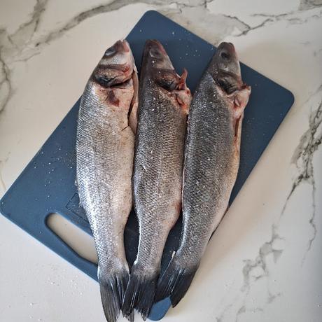 Lubina con patatas al horno