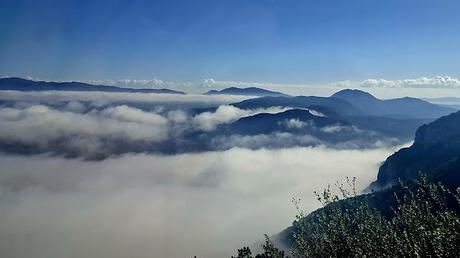 ESPAÑA : LA ABADÍA MILENARIA DE MONTSERRAT