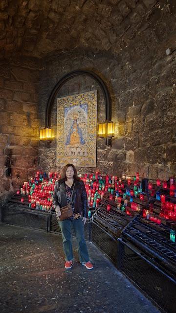 ESPAÑA : LA ABADÍA MILENARIA DE MONTSERRAT