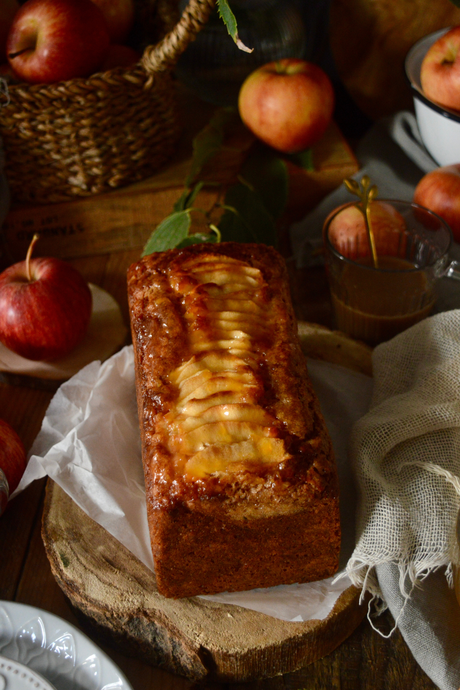 bizcocho-de-manzana-y-avena-sencillo