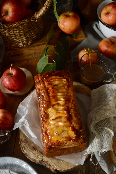 bizcocho-de-manzana-y-avena-sencillo
