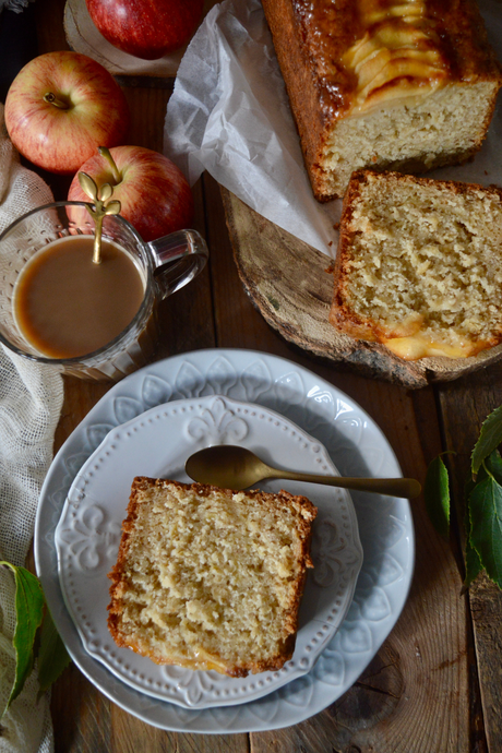 bizcocho-de-manzana-y-avena-sencillo
