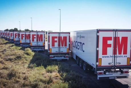 FM Logistic Ibérica refuerza su flota con 40 nuevos tráilers rotulados para consolidar corredores de transporte más robustos