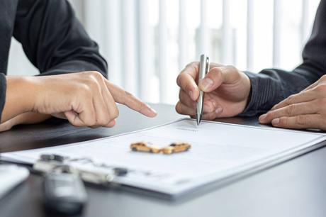 Hasta cuándo se puede reclamar al cártel de coches el dinero pagado de más y qué documentos se necesitan Hasta cuándo se puede reclamar al cártel de coches el dinero pagado de más y qué documentos se necesitan