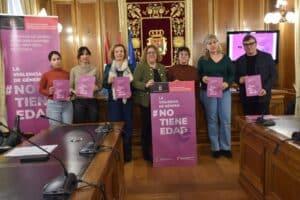 Profesionales de los nueve centros de Encuentro Familiar de C-LM acuden a unas jornadas de análisis en Albacete Profesionales de los nueve centros de Encuentro Familiar de C-LM acuden a unas jornadas de análisis en Albacete