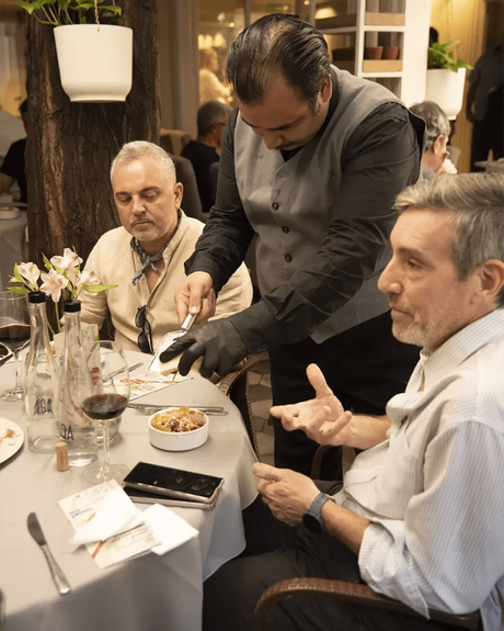 almuerzo de prensa