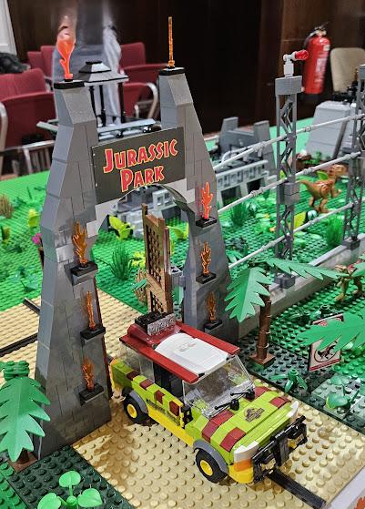 Un enorme Jurassic Park de Lego en ALEbricks