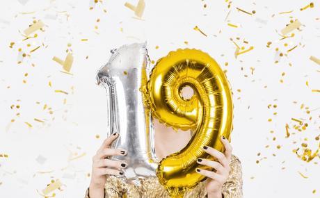 Tiempo de existencia de Universo de A: 19 años