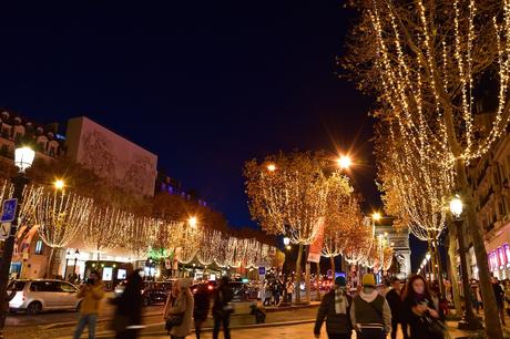 Iluminaciones de los Campos Elíseos