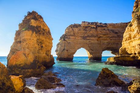 Arco en Praia da Marinha